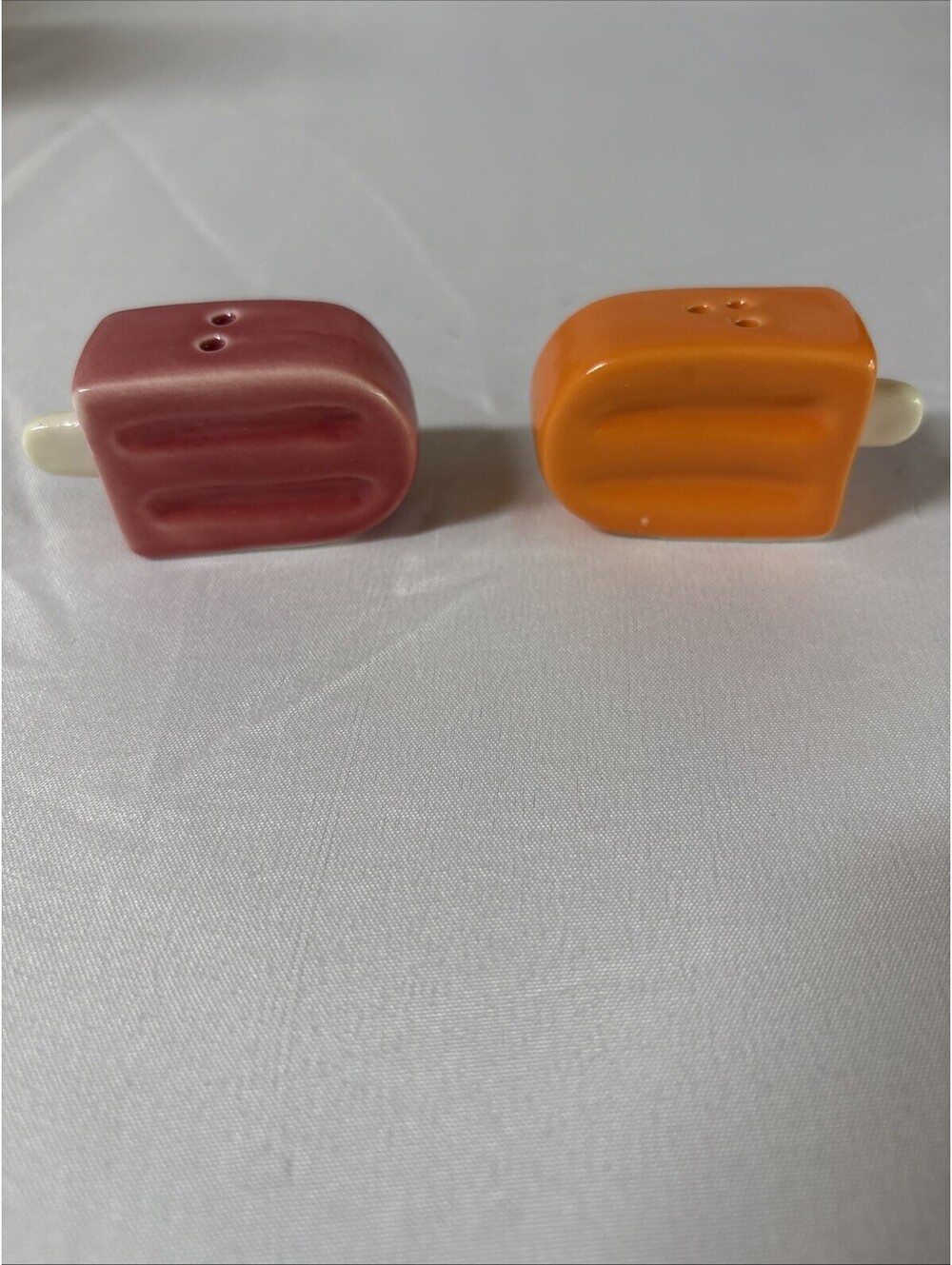 NEW CRAXKER BARREL MINI POPSICLE SALT AND PEPPER SHAKER SET
